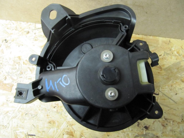 Alfa Romeo MiTo, Fiat Grande Punto manuál klímás fűtőmotor 55702407