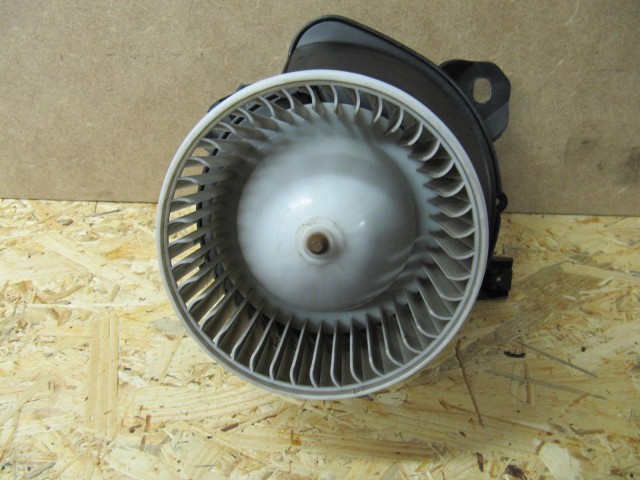 Alfa Romeo MiTo, Fiat Grande Punto manuál klímás fűtőmotor 55702407