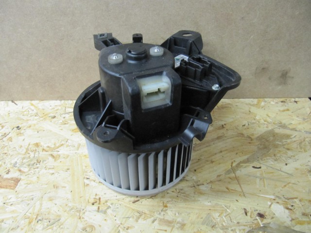 Fiat Grande Punto, Alfa Romeo MiTo digit klímás fűtőmotor 55702441