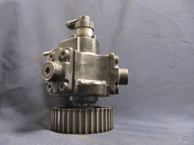 Alfa Romeo 147, 159, Fiat Multipla, Stilo, Bravo, 1,9 8v Diesel  nagynyomású üzemanyag szivattyú 55205935