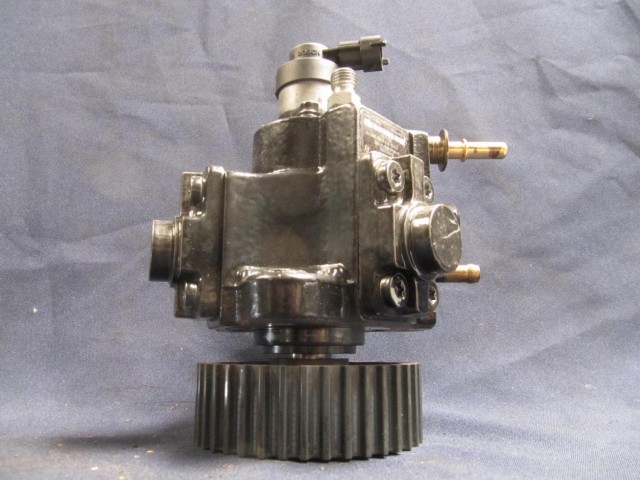 Bosch 55234362 nagynyomású üzemanyag szivattyú