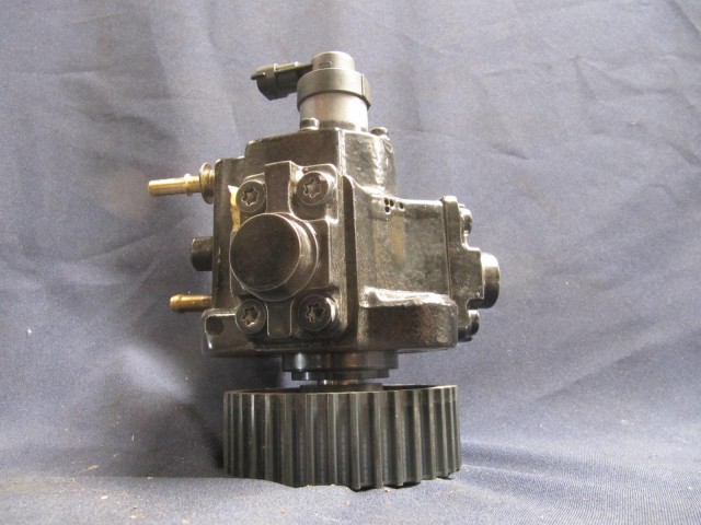 Bosch 55234362 nagynyomású üzemanyag szivattyú