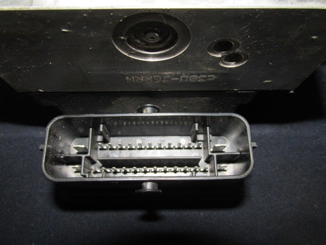 Alfa Romeo 159  abs egység 51831526