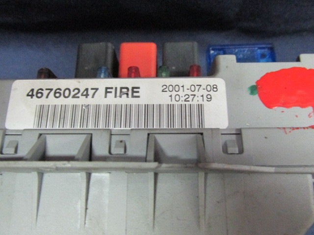 Fiat Punto 1999-2003 benzines külső biztosíték tábla 46760247