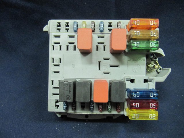 Fiat Punto 1999-2003 benzines külső biztosíték tábla 46760251