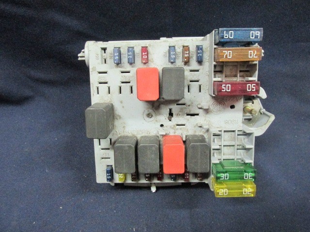 Fiat Stilo benzines külső biztosíték tábla 46796536