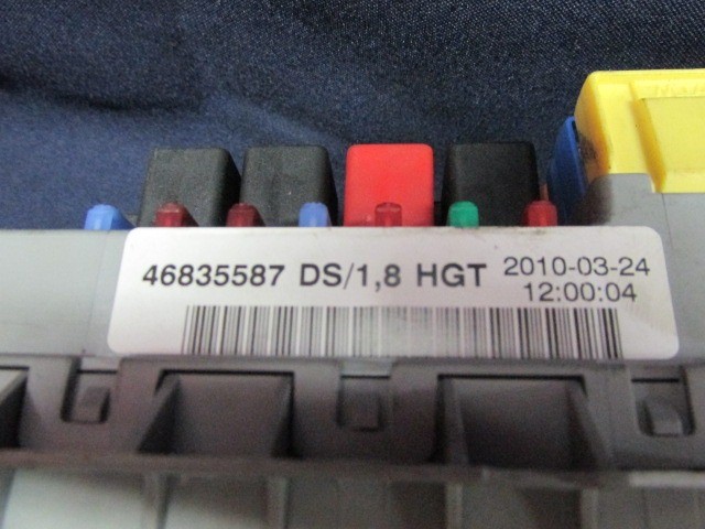 Fiat Punto 2003-2010 külső biztosíték tábla 46835587