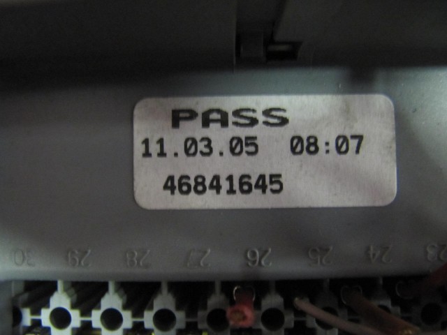 Fiat Panda II benzin  külső biztosíték tábla 46841645