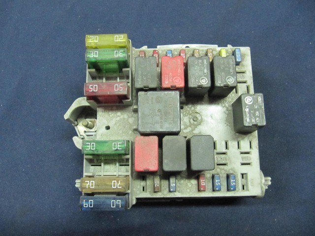 Fiat Stilo benzin külső biztosíték tábla 51732865