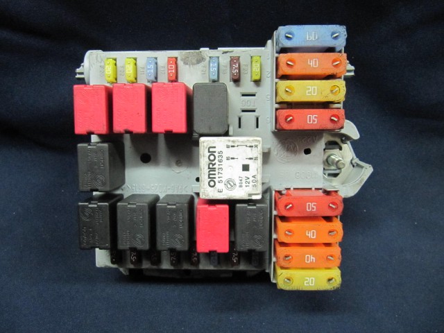 Fiat Croma 2005-2010 Diesel külső biztosíték tábla 51804120