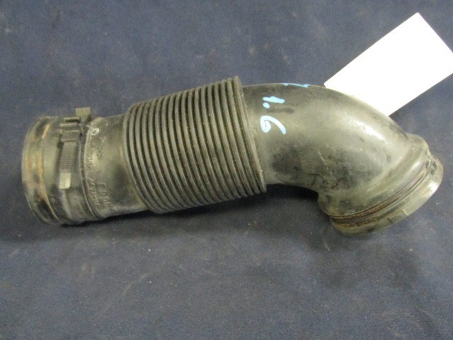 Alfa Romeo 147, Gt  levegőcső-légtömegmérőből a szívócsonkba 46741124