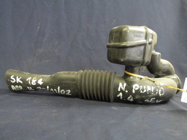 Fiat Punto Nouva 46876975 számú levegőcső-szívócső a légszűrőházba