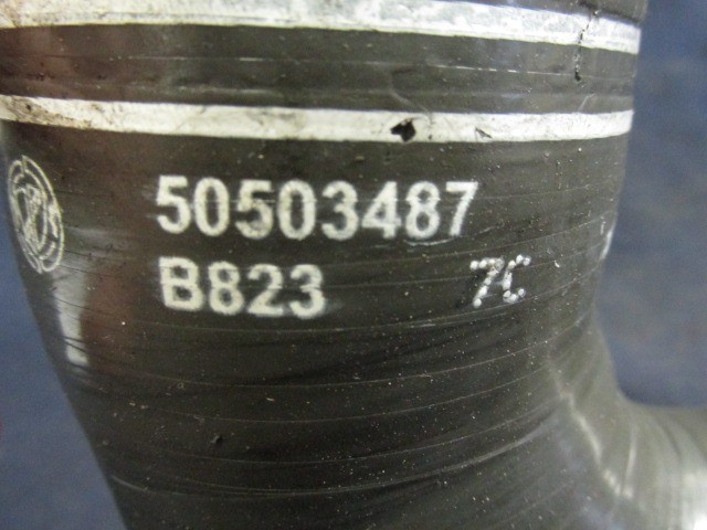 Alfa Romeo 159 2,4 20v Mjet levegőcső-turbóból az intercollerba 50503487