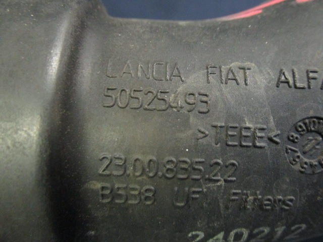 Alfa Romeo Giulietta 50525493 számú levegőcső-légtömegmérőből a túrbóba