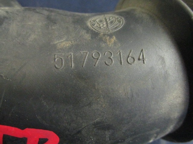 Fiat Bravo levegőcső-légbeömlőből a légszűrőházba 51793164