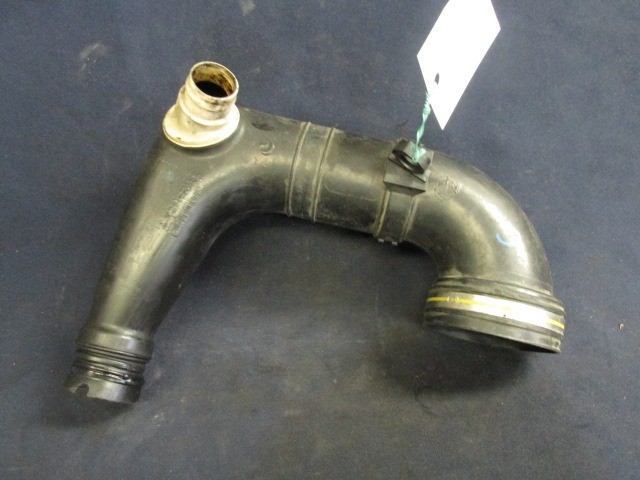 Fiat Grande Punto levegőcső-légtömegmérőből a túrbóba 51793175