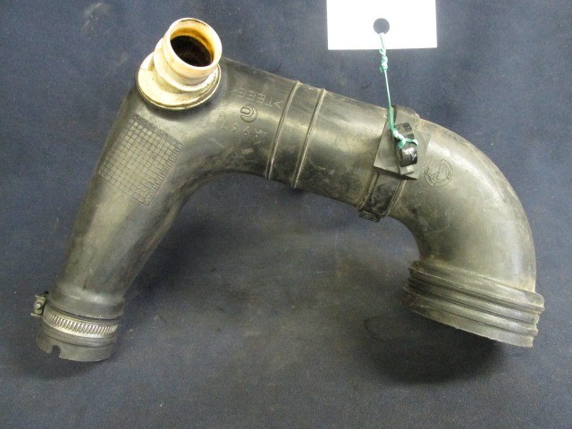 Fiat 500 51806849 számú levegőcső-légtömegmérőből a túrbóba