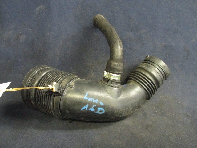 Fiat Linea 51814040 számú levegőcső-légtömegmérőből a túrbóba