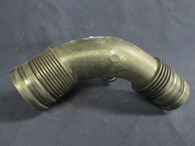 Fiat Doblo 3 51898782 számú levegőcső-légtömegmérőből a túrbóba