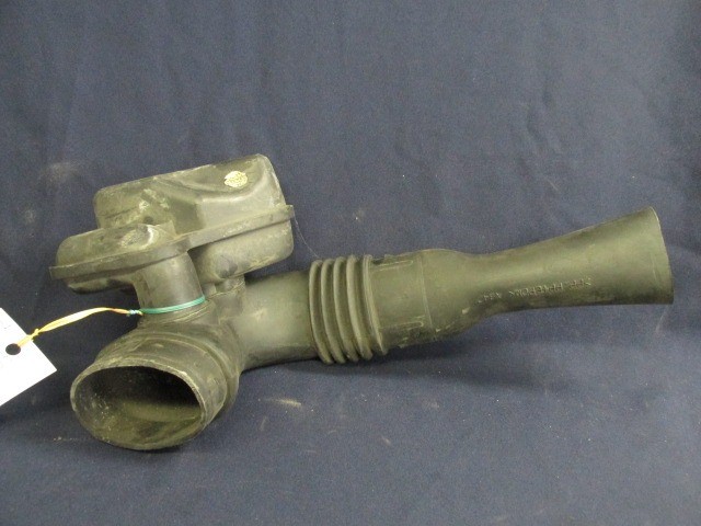 Fiat Stilo 55184933 számú levegőcső-szívócső a légszűrőházba