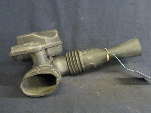 Fiat Stilo 55184944 számú levegőcső-szívócső a légszűrőházba