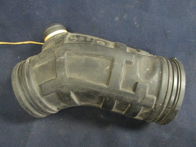 Alfa Romeo 159 levegőcső légszűrőházból a légtömegmérőbe 55193538