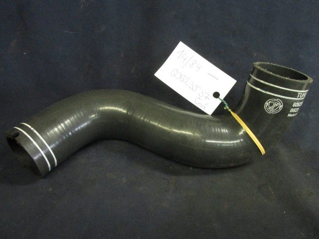 Alfa Romeo 166 2,4 10v Diesel levegőcső -túrbóból az intercollerba 60623537