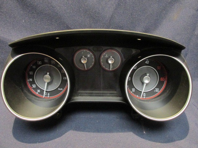 Fiat Punto Evo 51852802 számú óracsoport