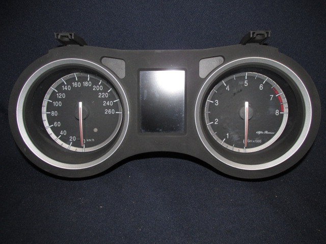 Alfa Romeo 159 56072815 számú óracsoport