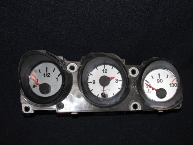 Alfa Romeo 156 60657729 számú óracsoport