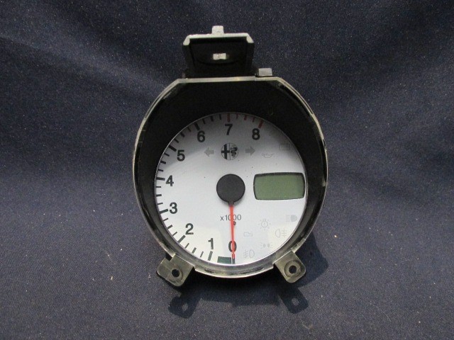 Alfa Romeo 156 60664649 számú óracsoport