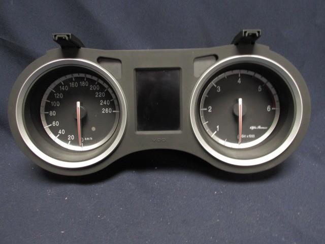 Alfa Romeo 159 60699407 számú óracsoport