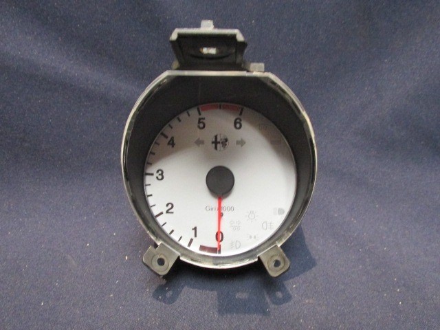 Alfa Romeo 156 156034470 számú óracsoport