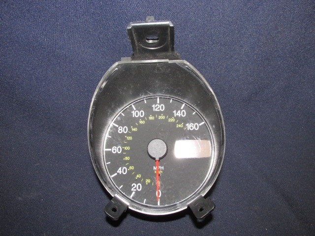 Alfa Romeo 156 156034522 számú óracsoport (angol)