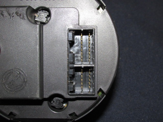 Alfa Romeo 156 156052672 számú óracsoport