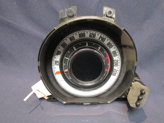 Fiat 500  735499725 számú óracsoport