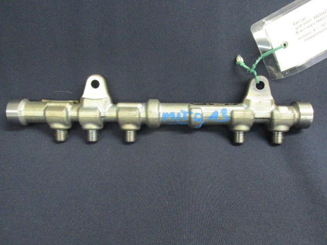 Fiat Linea/Fiorino/Qubo/Doblo3   0445214217 számú rail cső