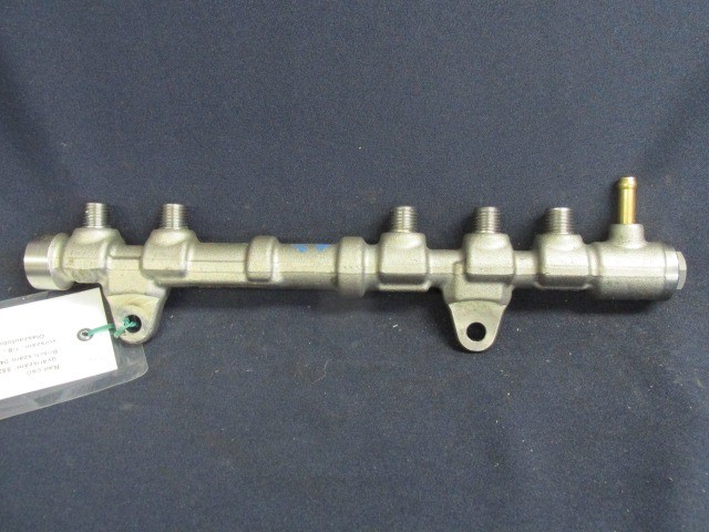 Alfa Romeo , Fiat , Lancia 0445214239 számú rail cső