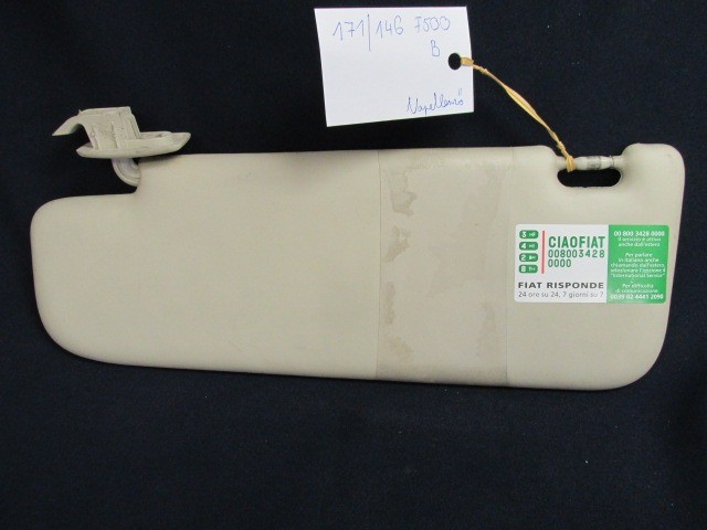 Fiat 500 krém színű, sima , bal oldali napellenző