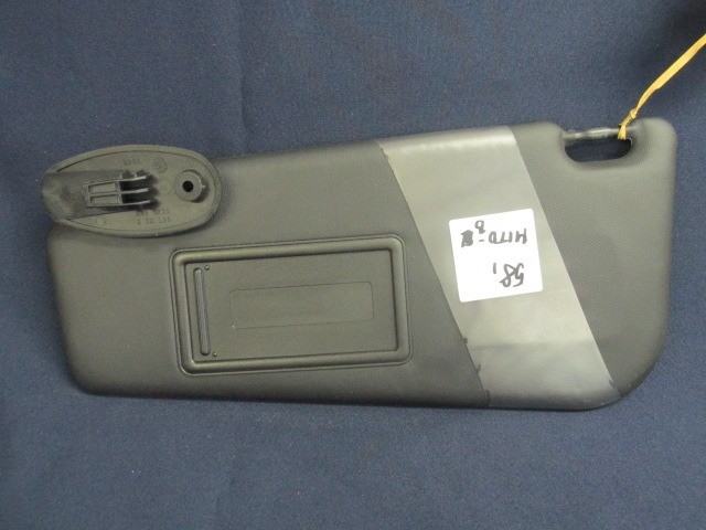 Alfa Romeo Mito fekete színű,tükrös, bal oldali napellenző