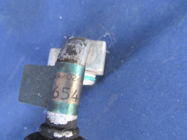 Alfa Romeo 166 2,0 16v benzin klímacső 60657884