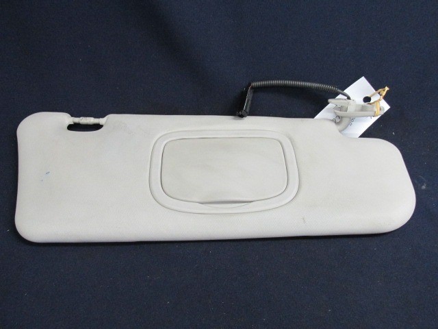 Fiat Stilo világos szürke,világító tükrös,jobb oldali napellenző