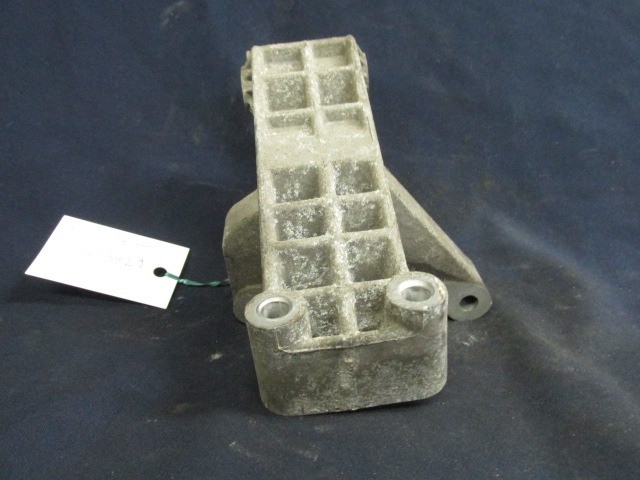 Fiat Brava 46423429 számú váltótartó alubak