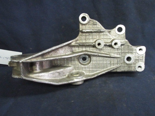 Alfa Romeo 156 féltengely tartó alubak 46460217