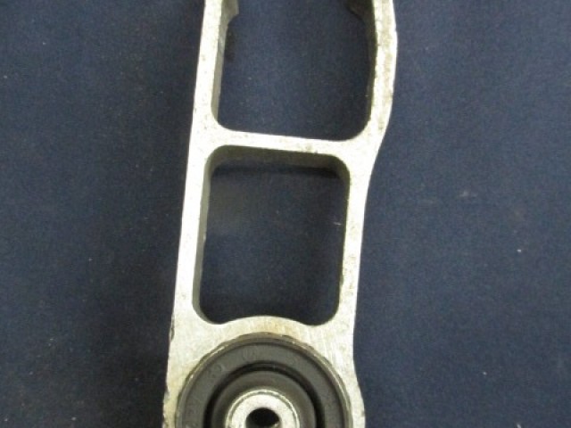 Fiat Bravo/Brava 46739625 számú felső kitámasztó gumibak