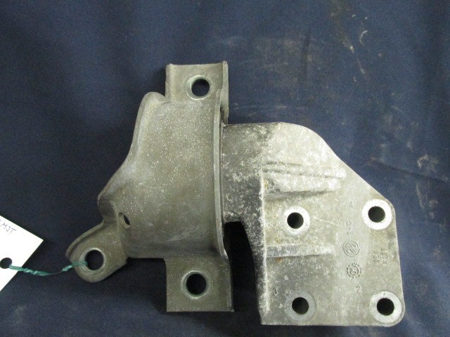 Fiat Punto II. 1999-2003 1,2 8-16v benzin motortartó gumibak 46809632