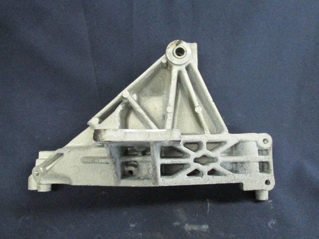 Fiat Grande Punto/ 500/ Stilo  és Alfa Romeo Giulietta klímakompresszor tartó alubak