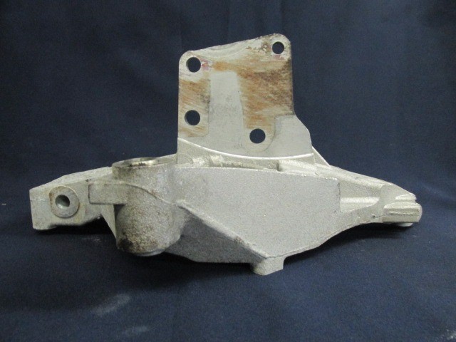 Fiat Grande Punto/ 500/ Stilo  és Alfa Romeo Giulietta klímakompresszor tartó alubak