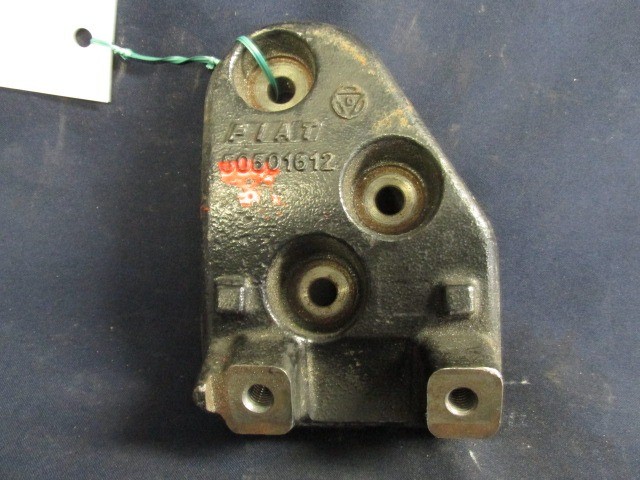 Alfa Romeo 159, Brera, Spider 2,4 20v Diesel automata váltós, tartó bak 50501612