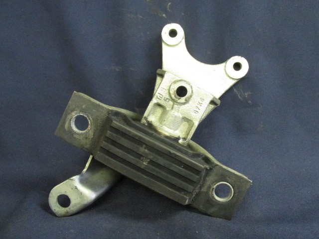 Fiat Doblo 1,9 8v Diesel motortartó gumibak 51760172